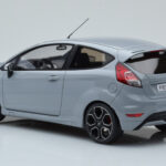 Ford Fiesta ST2000 Šedý Otto 1:18 - image 5 of 6