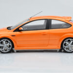 Ford Focus Mk2 ST 2.5 Electric Oranžový Otto 1:18 - image 3 of 6