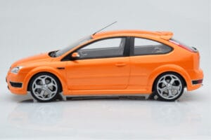 Ford Focus Mk2 ST 2.5 Electric Oranžový Otto 1:18 OT961 Pryskyřice – obrázek 3 z 6
