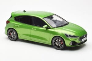 Ford Focus Mk5 ST Phase 2 Mean Zelený Otto 1:18 OT450 Pryskyřice – obrázek 4 z 6