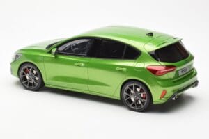 Ford Focus Mk5 ST Phase 2 Mean Zelený Otto 1:18 OT450 Pryskyřice – obrázek 5 z 6
