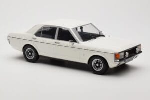 Ford Granada Mk1 Bílý MCG 1:18 MCG18395 Kov – obrázek 4 z 6