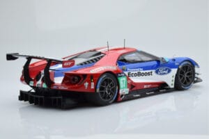 Ford GT Chip Ganassi Racing UK #67 M. Franchitti / A. Priaulx / H. Tincknell 24 Hours of Le Mans 2016 Minichamps 1:18 1551686 – obrázek 2 z 6