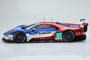 Ford GT Chip Ganassi Racing UK #67 M. Franchitti / A. Priaulx / H. Tincknell 24 Hours of Le Mans 2016 Minichamps 1:18 1551686 – obrázek 3 z 6