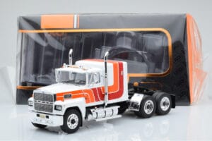 Ford LTL 9000 Bílý Červený Oranžový IXO 1:43 TR094 Kov – obrázek 5 z 5
