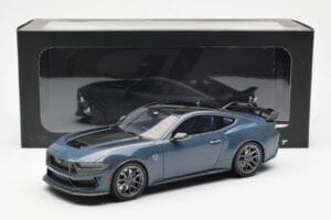 Ford Mustang Dark Horse Vapor Modrý Metallic GT Spirit 1:18 GT454 Pryskyřice – obrázek 6 z 6