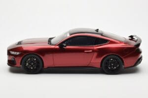 Ford Mustang GT S650 Rapid Červený GT Spirit 1:18 GT433 Pryskyřice – obrázek 3 z 6