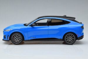 Ford Mustang Mach-E GT Performance Modrý Otto 1:18 OT414 Pryskyřice – obrázek 3 z 6