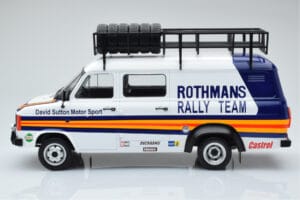 Ford Transit Mk2 Van Team Rothmans Rally Assistance IXO 1:18 18RMC057XE Kov – obrázek 3 z 6