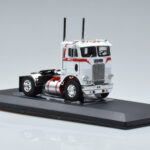 Freightliner COE Bílý IXO 1:43 TR128 - image 4 of 6