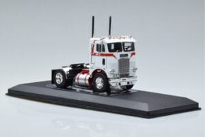 Freightliner COE Bílý IXO 1:43 TR128 Kov – obrázek 4 z 6