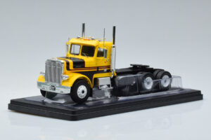 Freightliner FLC120 64T Žlutý IXO 1:43 TR116