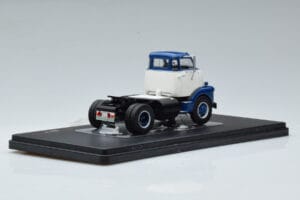 GMC 950 COE Modrý Bílý IXO 1:43 TR150 Kov – obrázek 2 z 6
