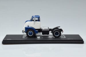 GMC 950 COE Modrý Bílý IXO 1:43 TR150 Kov – obrázek 3 z 6
