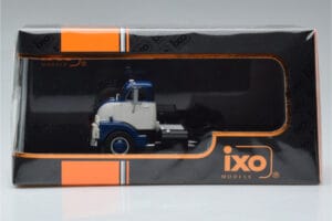 GMC 950 COE Modrý Bílý IXO 1:43 TR150 Kov – obrázek 6 z 6