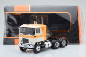 GMC Astro 95 Béžový Bílý IXO 1:43 TR167 Kov – obrázek 5 z 5