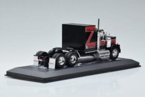 GMC General Červený Černý IXO 1:43 TR102 Kov – obrázek 2 z 6