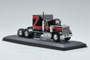 GMC General Červený Černý IXO 1:43 TR102 Kov – obrázek 4 z 6