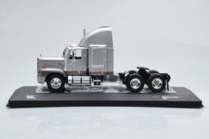 GMC General SBFA Stříbrný IXO 1:43 TR166 Kov – obrázek 3 z 6
