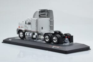 GMC General SBFA Stříbrný IXO 1:43 TR166 Kov – obrázek 5 z 6