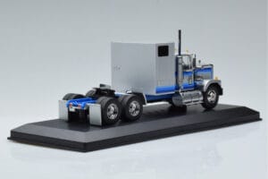 GMC General Stříbrný IXO 1:43 TR079 Kov – obrázek 2 z 6