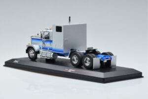 GMC General Stříbrný IXO 1:43 TR079 Kov – obrázek 5 z 6