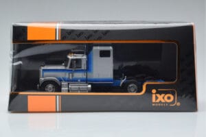 GMC General Stříbrný IXO 1:43 TR079 Kov – obrázek 6 z 6