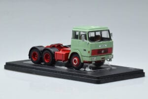 Henschel HS 19 TS Zelený IXO 1:43 TR151 Kov – obrázek 4 z 6