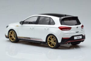 Hyundai i30 N PD Atlas Bílý MCG 1:18 MCG18376 Kov – obrázek 5 z 6