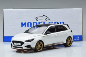 Hyundai i30 N PD Atlas Bílý MCG 1:18 MCG18376 Kov – obrázek 6 z 6