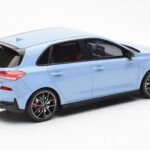Hyundai i30 N Světle Modrý Otto 1:18 OT425 - image 2 of 6