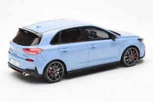 Hyundai i30 N Světle Modrý Otto 1:18 OT425 Pryskyřice – obrázek 2 z 6