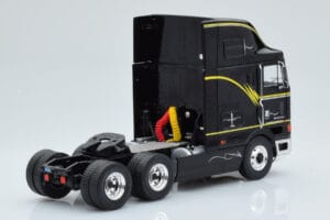 International Eagle Cabover Černý IXO 1:43 TR169 Kov – obrázek 2 z 5