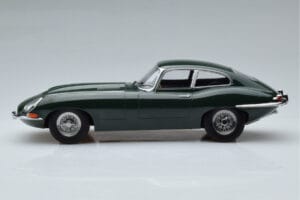 Jaguar E-Type Series 1 British Racing Zelený KK-Scale 1:18 KKDC180431 Kov – obrázek 3 z 6