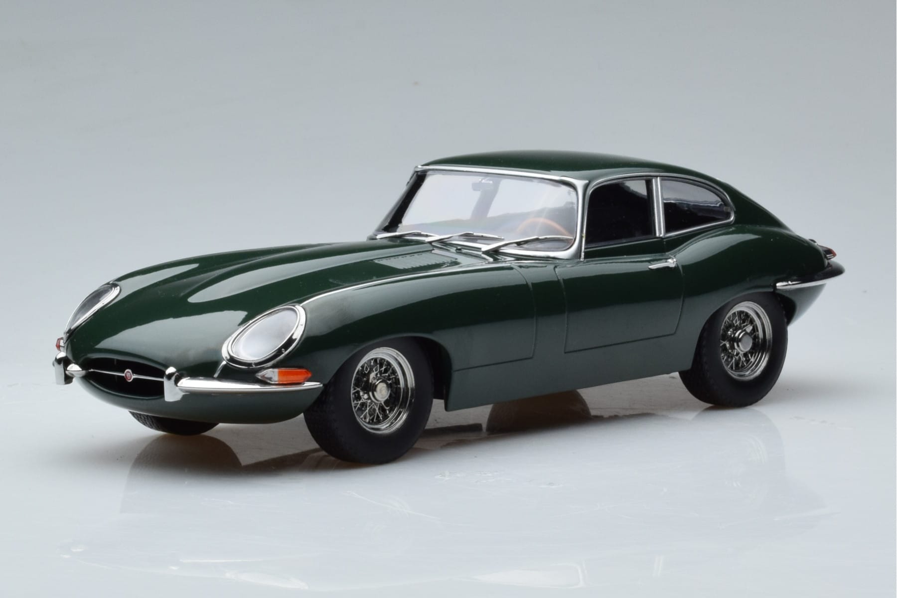 Jaguar E-Type Series 1 British Racing Zelený KK-Scale 1:18 KKDC180431 Kov