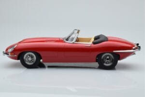 Jaguar E-Type Series 1 Roadster Červený KK-Scale 1:18 KKDC180482 Kov – obrázek 3 z 6