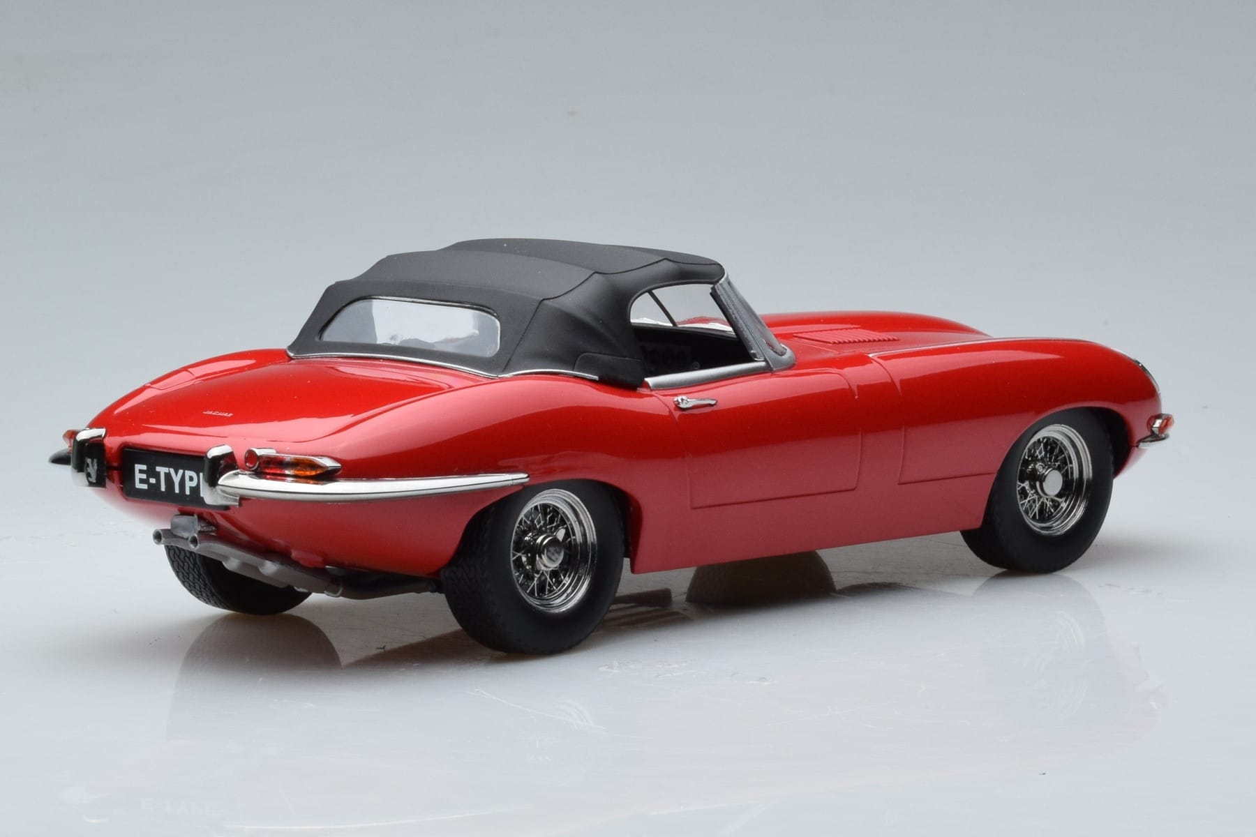 Jaguar E-Type Series 1 Roadster Červený KK-Scale 1:18 KKDC180484 Kov – obrázek 2 z 6