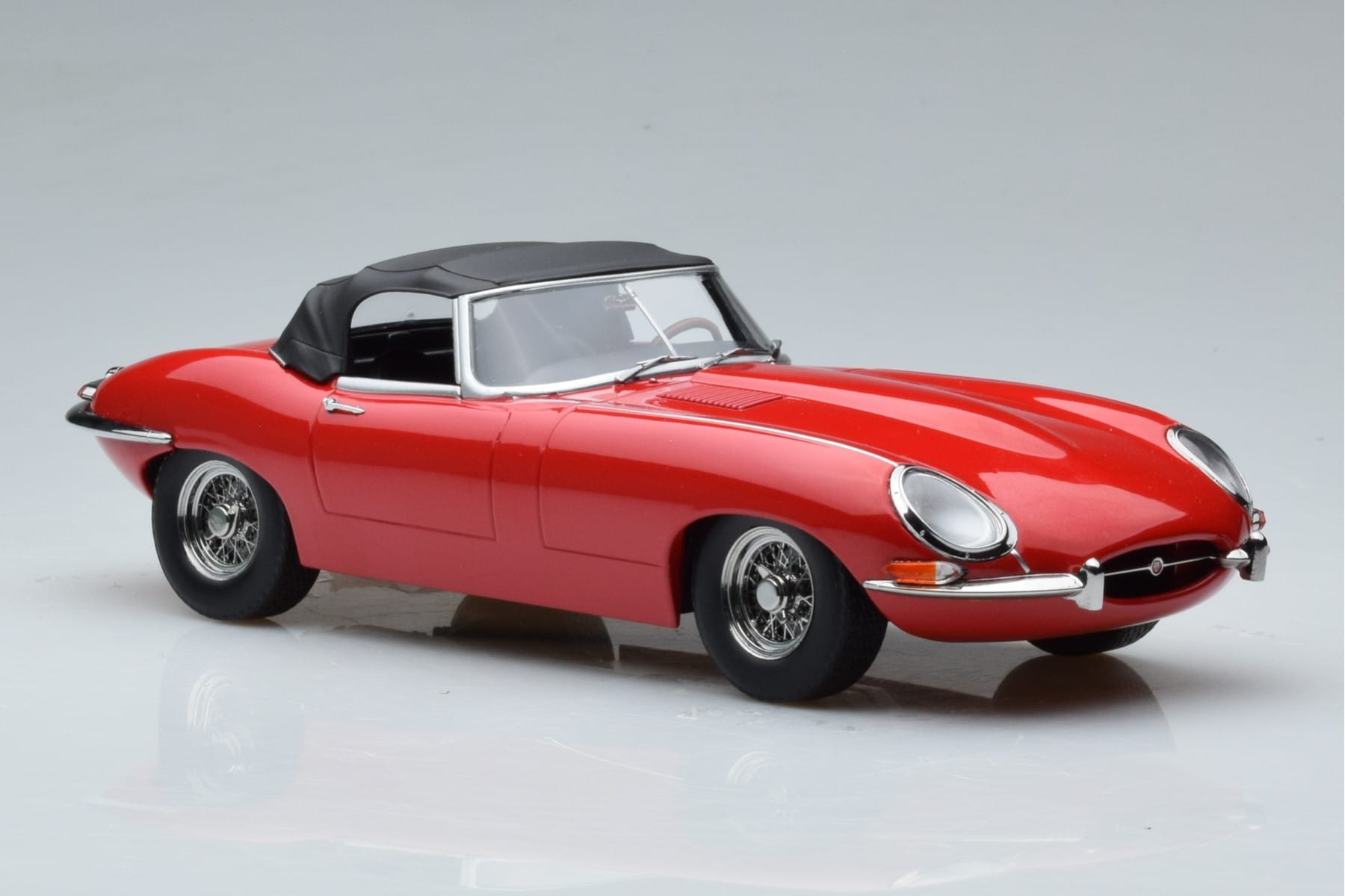 Jaguar E-Type Series 1 Roadster Červený KK-Scale 1:18 KKDC180484 Kov – obrázek 4 z 6