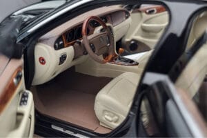 Jaguar XJ6 X350 Ebony Černý Almost Real 1:18 810501 Kov – obrázek 7 z 11