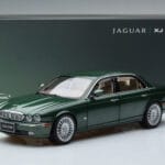 Jaguar XJ6 X350 Racing Zelený Almost Real 1:18 - image 13 of 13