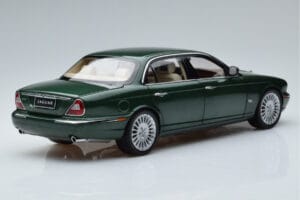 Jaguar XJ6 X350 Racing Zelený Almost Real 1:18 810502 Kov – obrázek 3 z 13