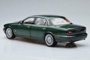 Jaguar XJ6 X350 Racing Zelený Almost Real 1:18 810502 Kov – obrázek 7 z 13