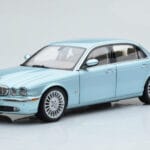 Jaguar XJ6 X350 Seafrost Světle Modrý Almost Real 1:18