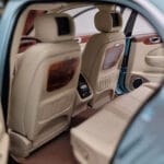 Jaguar XJ6 X350 Seafrost Světle Modrý Almost Real 1:18 - image 10 of 11