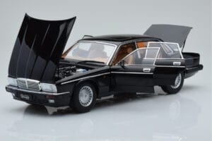 Jaguar XJ6 XJ40 Ebony Černý Almost Real 1:18 810543 Kov – obrázek 2 z 11