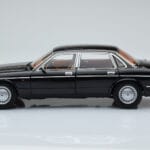 Jaguar XJ6 XJ40 Ebony Černý Almost Real 1:18 - image 4 of 11