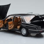 Jaguar XJ6 XJ40 Ebony Černý Almost Real 1:18 - image 5 of 11