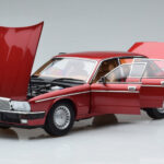 Jaguar XJ6 XJ40 Flamenco Červený Almost Real 1:18 - image 2 of 11