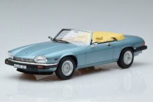 Jaguar XJS V12 Kabriolet Světle Modrý Metalíza Norev 1:18 182635 Kov