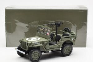 Jeep Willys MB US Army D-Day 1944 Norev 1:18 189016 Kov – obrázek 10 z 10